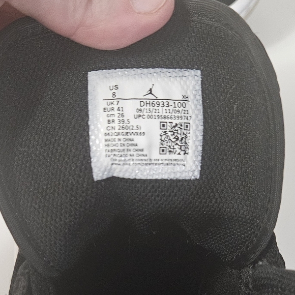 Black and White Jordan 1 Mid Diamonds! - Picture 3 of 5